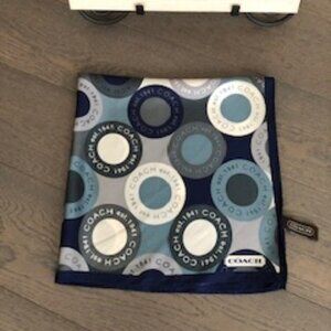 Vintage Coach 21" x 21" square scarf